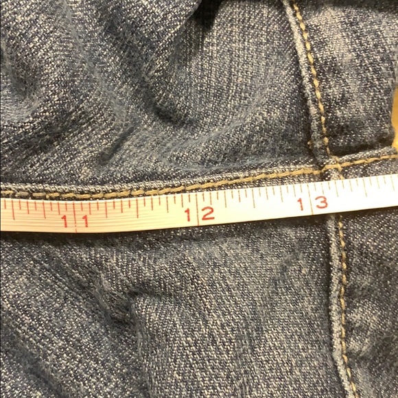 Kut From the Kloth Medium Wash Flare Jeans 6 - Picture 9 of 11
